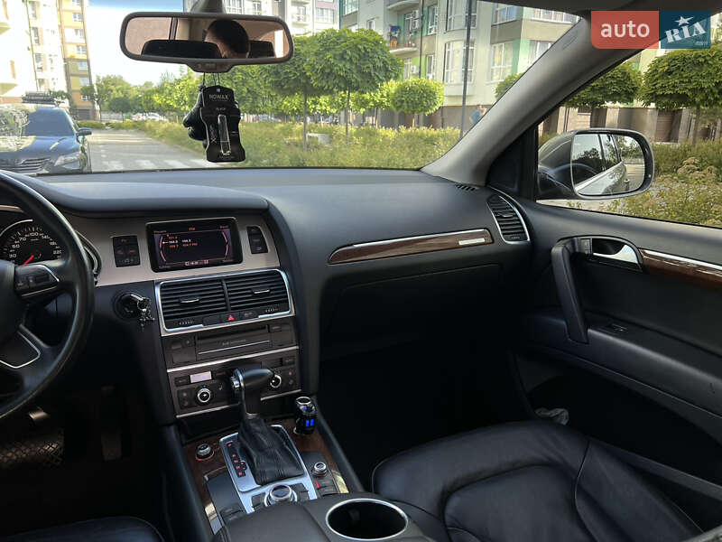 Позашляховик / Кросовер Audi Q7 2012 в Івано-Франківську