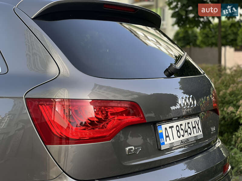 Позашляховик / Кросовер Audi Q7 2012 в Івано-Франківську