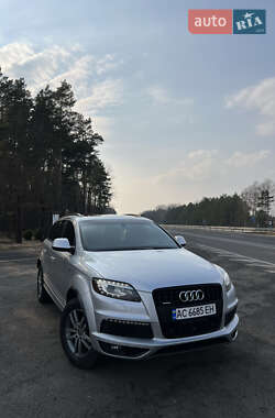 Внедорожник / Кроссовер Audi Q7 2012 в 