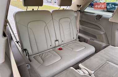 Внедорожник / Кроссовер Audi Q7 2011 в 