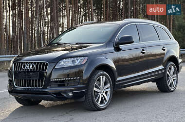 Позашляховик / Кросовер Audi Q7 2014 в 