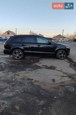Позашляховик / Кросовер Audi Q7 2007 в 