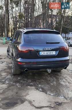 Позашляховик / Кросовер Audi Q7 2007 в 
