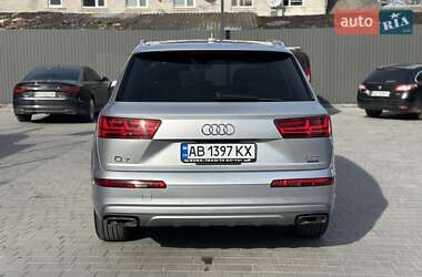 Внедорожник / Кроссовер Audi Q7 2017 в 