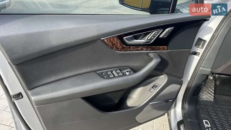 Внедорожник / Кроссовер Audi Q7 2017 в Виннице