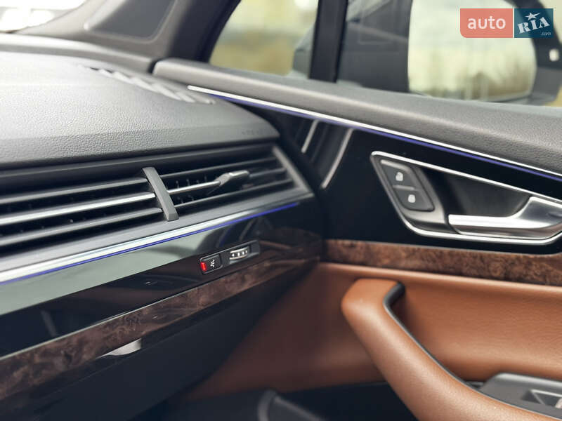 Внедорожник / Кроссовер Audi Q7 2016 в Киеве фото 37 Внедорожник / Кроссовер Audi Q7 2016 в Киеве