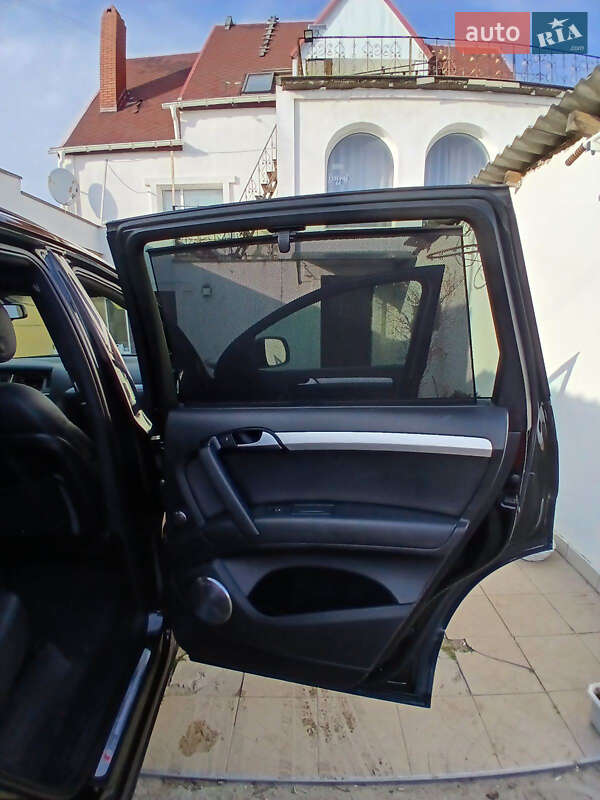 Позашляховик / Кросовер Audi Q7 2013 в Одесі