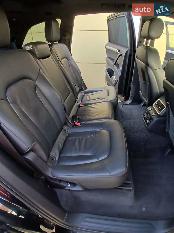 Позашляховик / Кросовер Audi Q7 2013 в Одесі