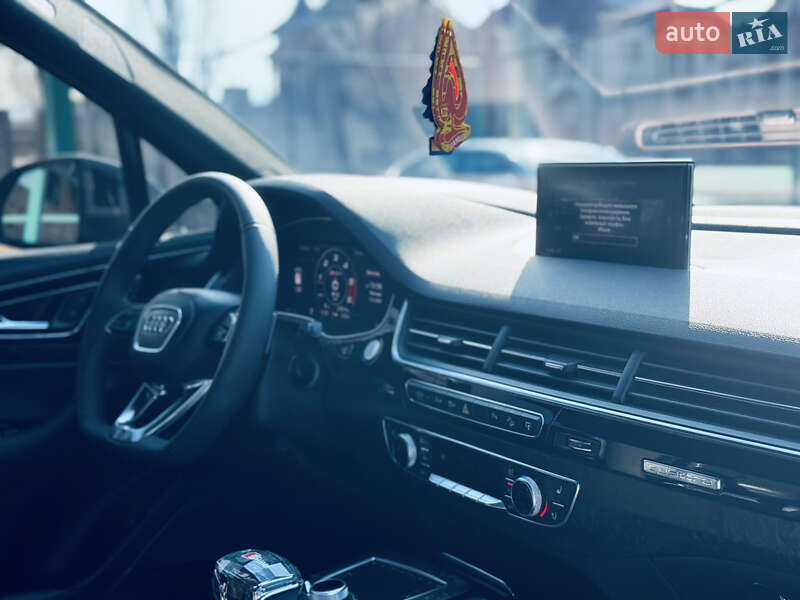 Внедорожник / Кроссовер Audi Q7 2016 в Тячеве фото 12 Внедорожник / Кроссовер Audi Q7 2016 в Тячеве