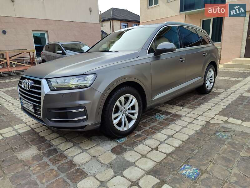 Внедорожник / Кроссовер Audi Q7 2015 в Одессе