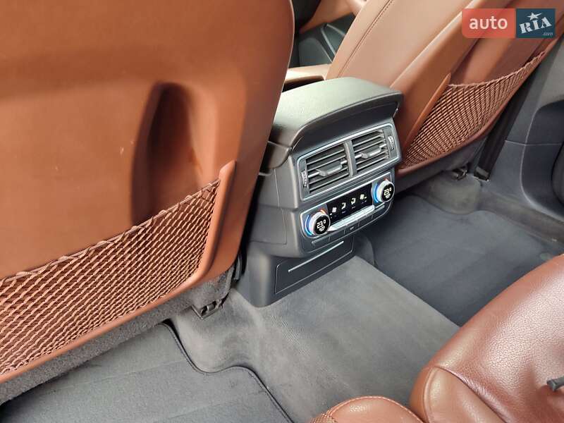 Внедорожник / Кроссовер Audi Q7 2015 в Одессе