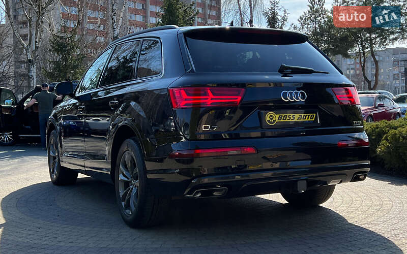 Внедорожник / Кроссовер Audi Q7 2017 в Львове
