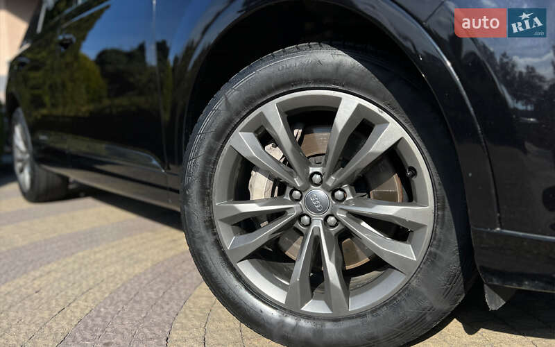 Внедорожник / Кроссовер Audi Q7 2017 в Львове