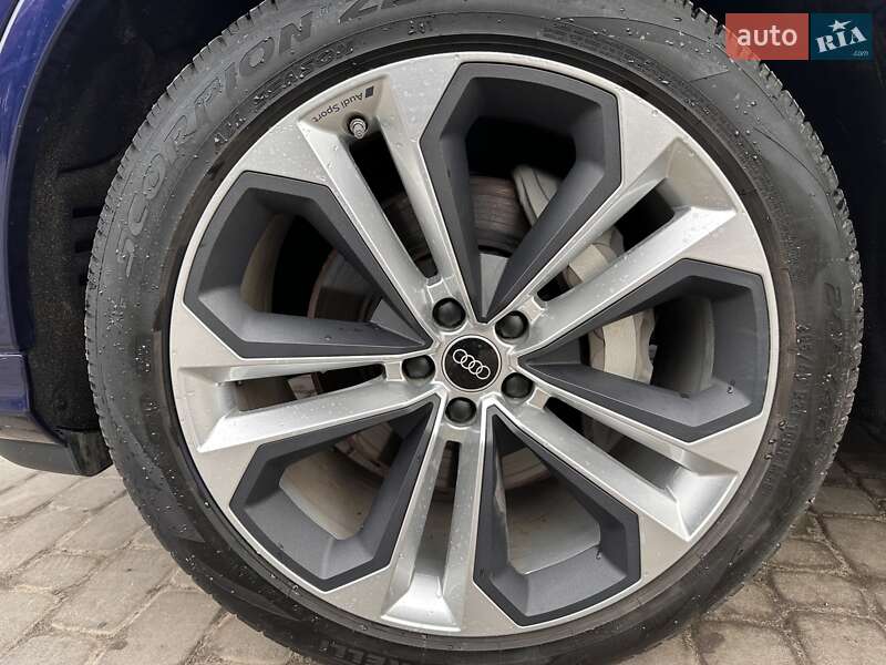 Позашляховик / Кросовер Audi Q7 2023 в Одесі