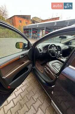 Внедорожник / Кроссовер Audi Q7 2012 в 