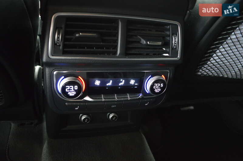 Позашляховик / Кросовер Audi Q7 2018 в Львові