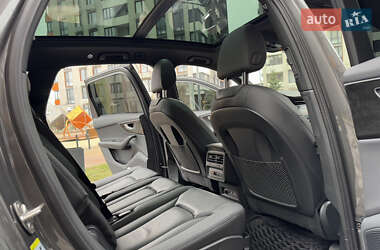 Внедорожник / Кроссовер Audi Q7 2021 в 
