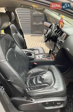 Внедорожник / Кроссовер Audi Q7 2006 в 