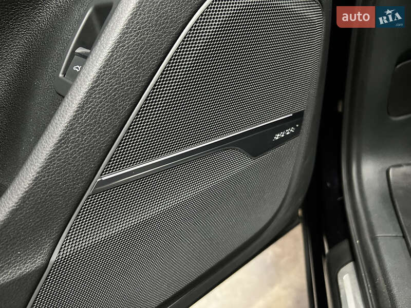 Позашляховик / Кросовер Audi Q7 2016 в Тернополі
