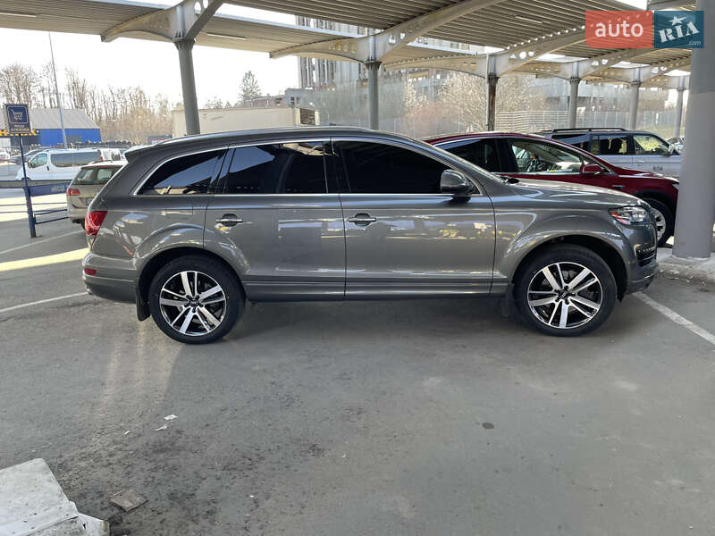 Audi Q7 2013