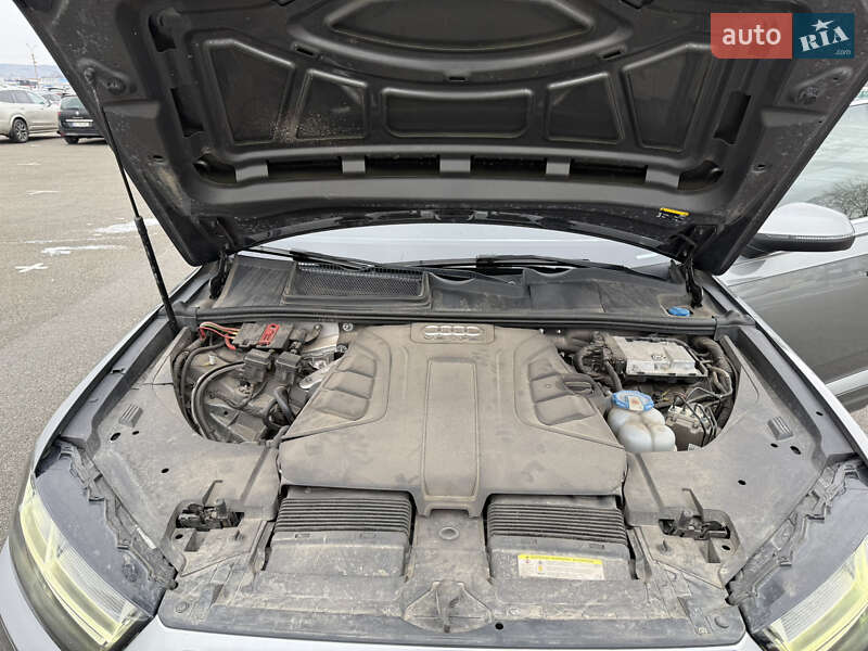 Позашляховик / Кросовер Audi Q7 2016 в Полтаві