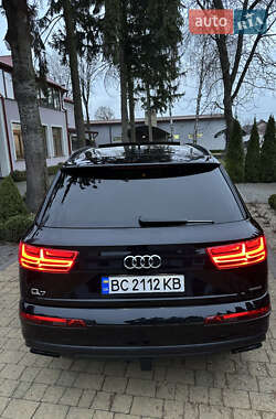 Позашляховик / Кросовер Audi Q7 2019 в 