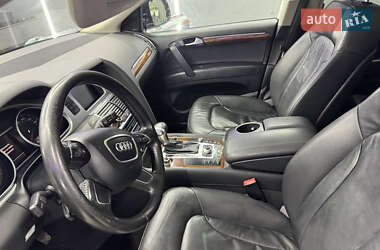 Внедорожник / Кроссовер Audi Q7 2012 в 