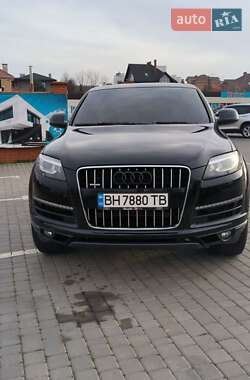 Внедорожник / Кроссовер Audi Q7 2014 в 