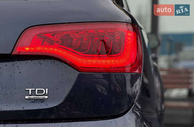 Внедорожник / Кроссовер Audi Q7 2012 в 