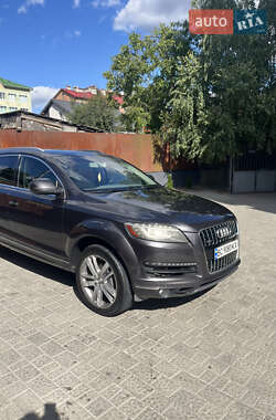 Внедорожник / Кроссовер Audi Q7 2010 в 