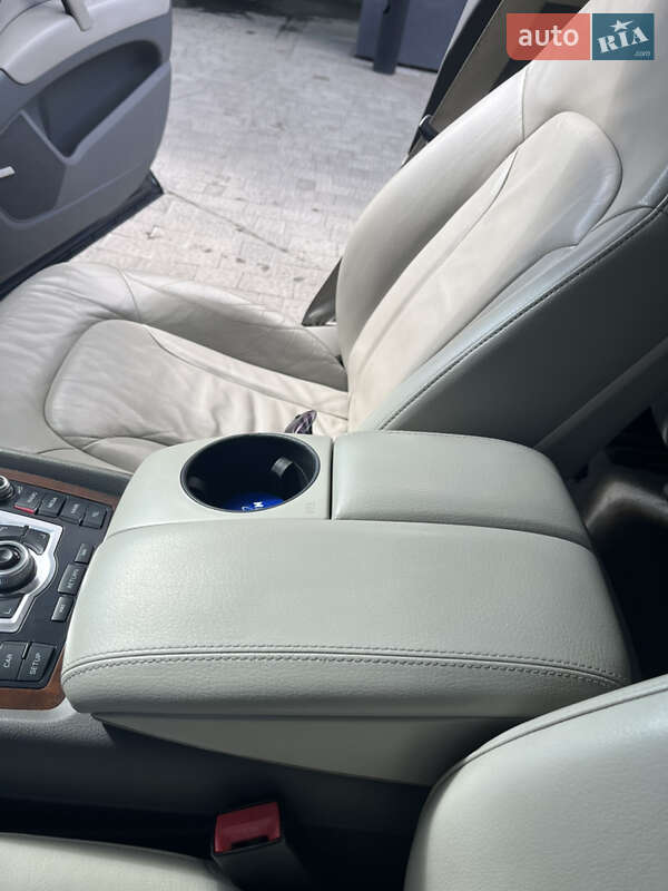 Внедорожник / Кроссовер Audi Q7 2010 в Львове фото 19 Внедорожник / Кроссовер Audi Q7 2010 в Львове