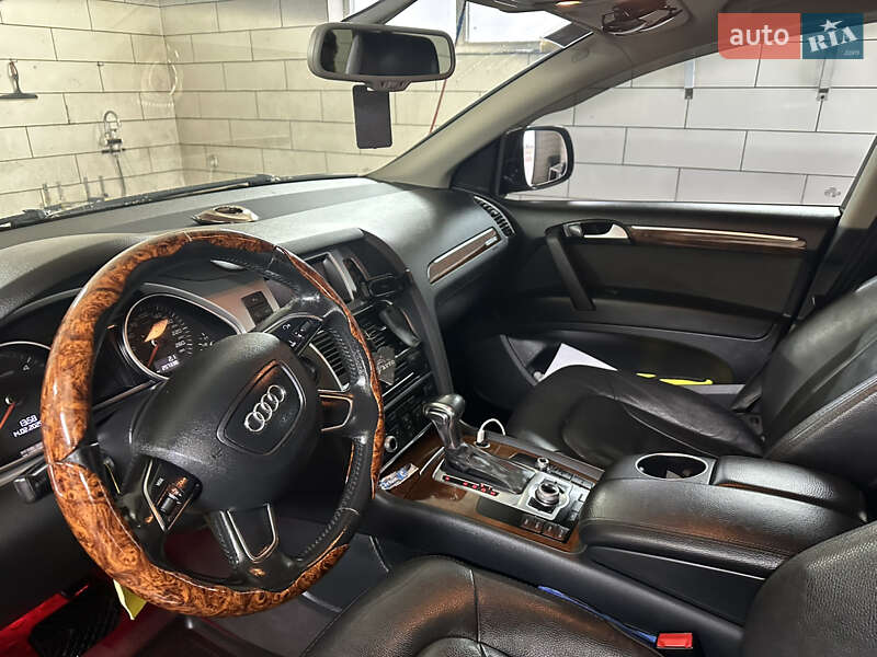 Внедорожник / Кроссовер Audi Q7 2012 в Надворной