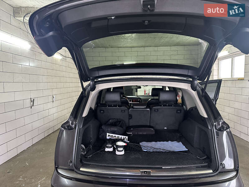 Внедорожник / Кроссовер Audi Q7 2012 в Надворной