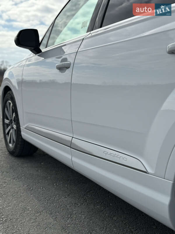 Внедорожник / Кроссовер Audi Q7 2019 в Трускавце