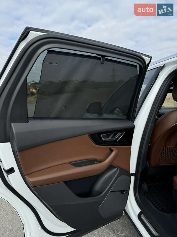 Внедорожник / Кроссовер Audi Q7 2019 в Трускавце