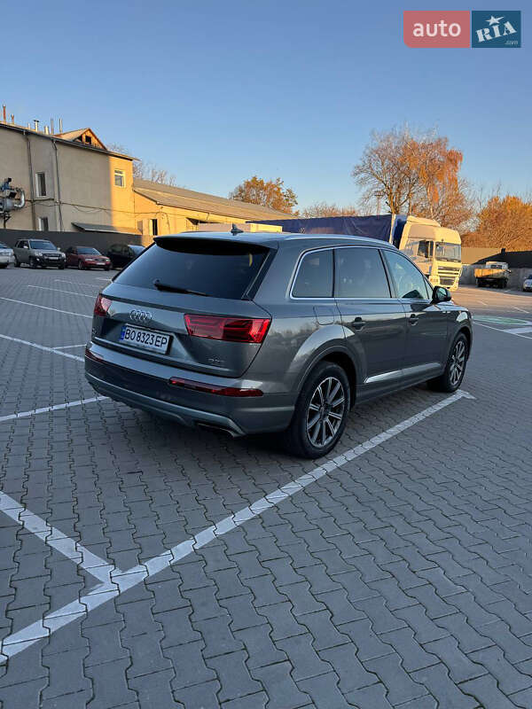 Позашляховик / Кросовер Audi Q7 2016 в Тернополі