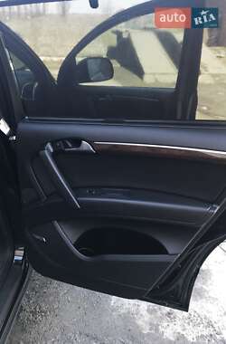 Внедорожник / Кроссовер Audi Q7 2011 в 