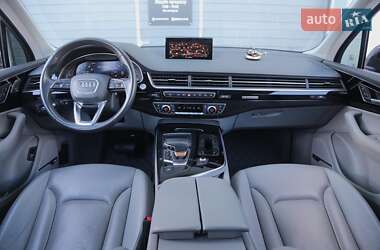 Внедорожник / Кроссовер Audi Q7 2019 в Киеве