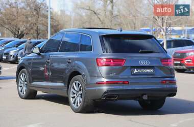 Внедорожник / Кроссовер Audi Q7 2019 в Киеве