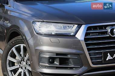 Внедорожник / Кроссовер Audi Q7 2019 в Киеве