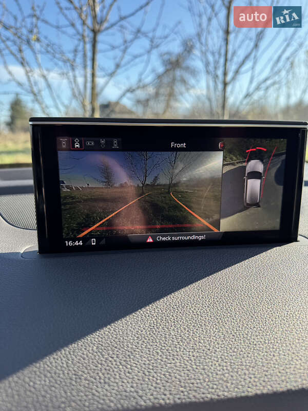 Позашляховик / Кросовер Audi Q7 2017 в Ужгороді