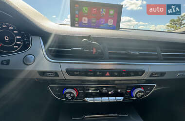 Внедорожник / Кроссовер Audi Q7 2018 в 