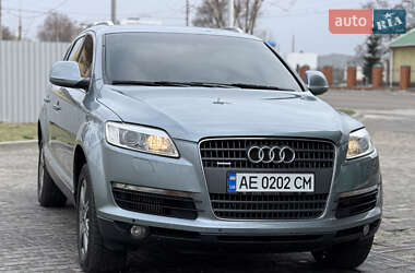 Внедорожник / Кроссовер Audi Q7 2006 в Днепре