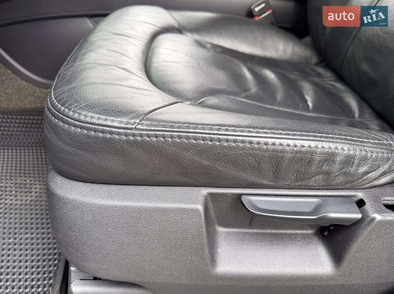 Внедорожник / Кроссовер Audi Q7 2006 в Днепре