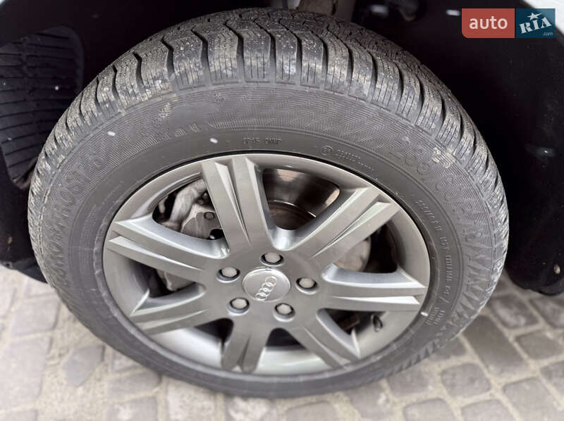 Внедорожник / Кроссовер Audi Q7 2006 в Днепре