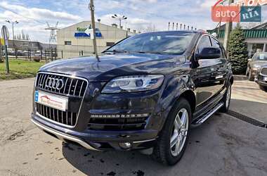 Внедорожник / Кроссовер Audi Q7 2012 в 