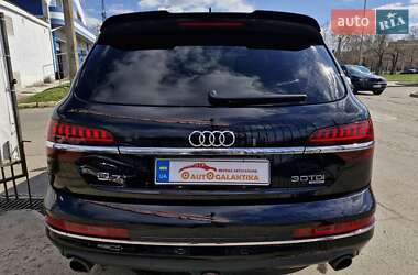 Внедорожник / Кроссовер Audi Q7 2012 в 