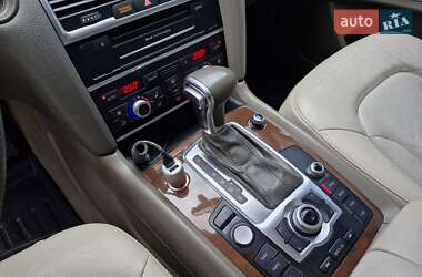 Внедорожник / Кроссовер Audi Q7 2012 в 