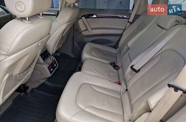 Внедорожник / Кроссовер Audi Q7 2012 в 