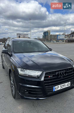 Внедорожник / Кроссовер Audi Q7 2016 в 